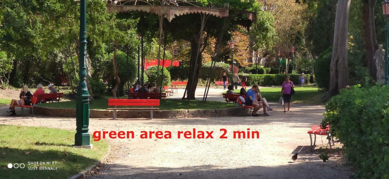 Susy Biennale Apartment - Canal View And Garden البندقية المظهر الخارجي الصورة