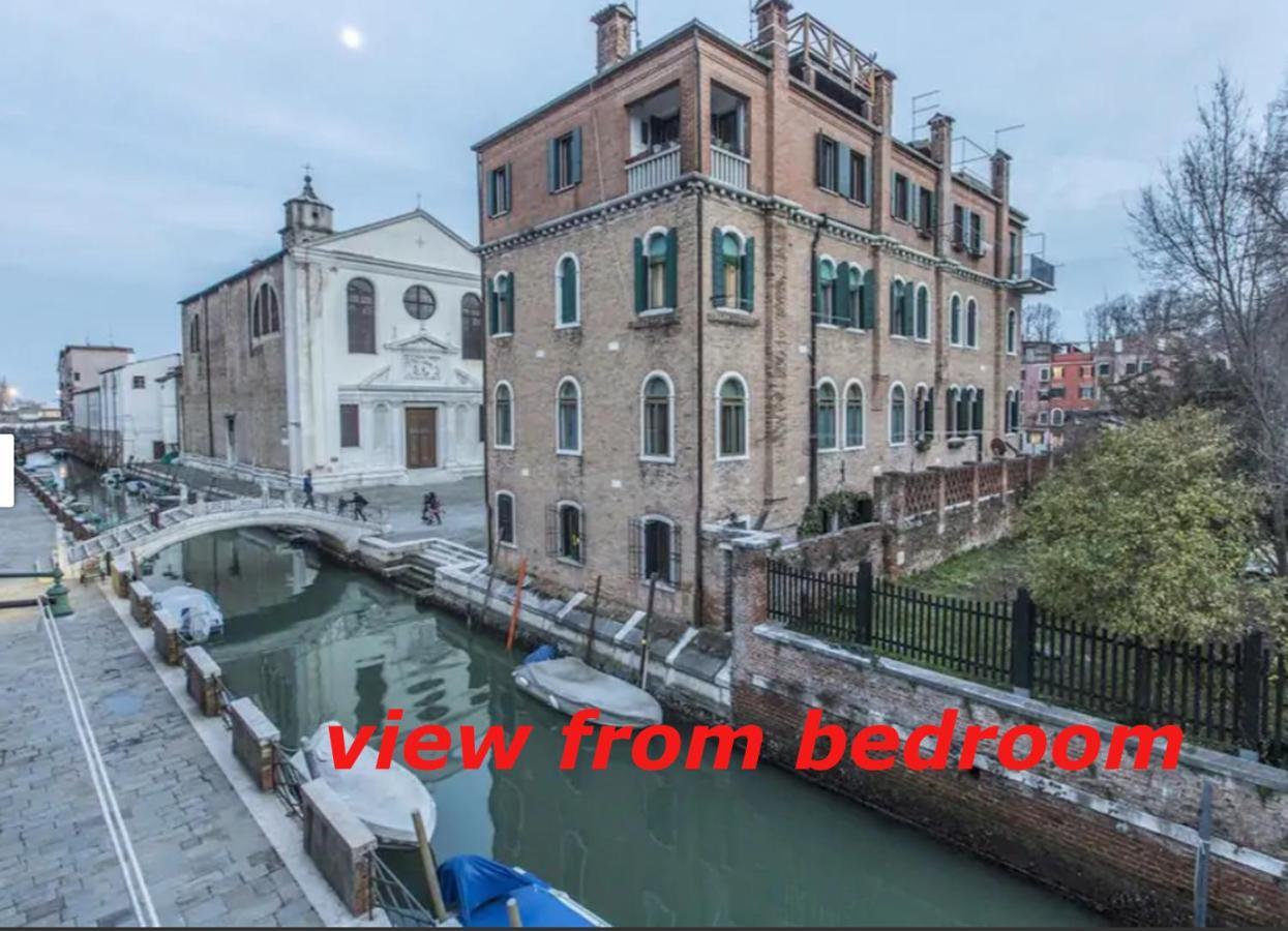 Susy Biennale Apartment - Canal View And Garden البندقية المظهر الخارجي الصورة